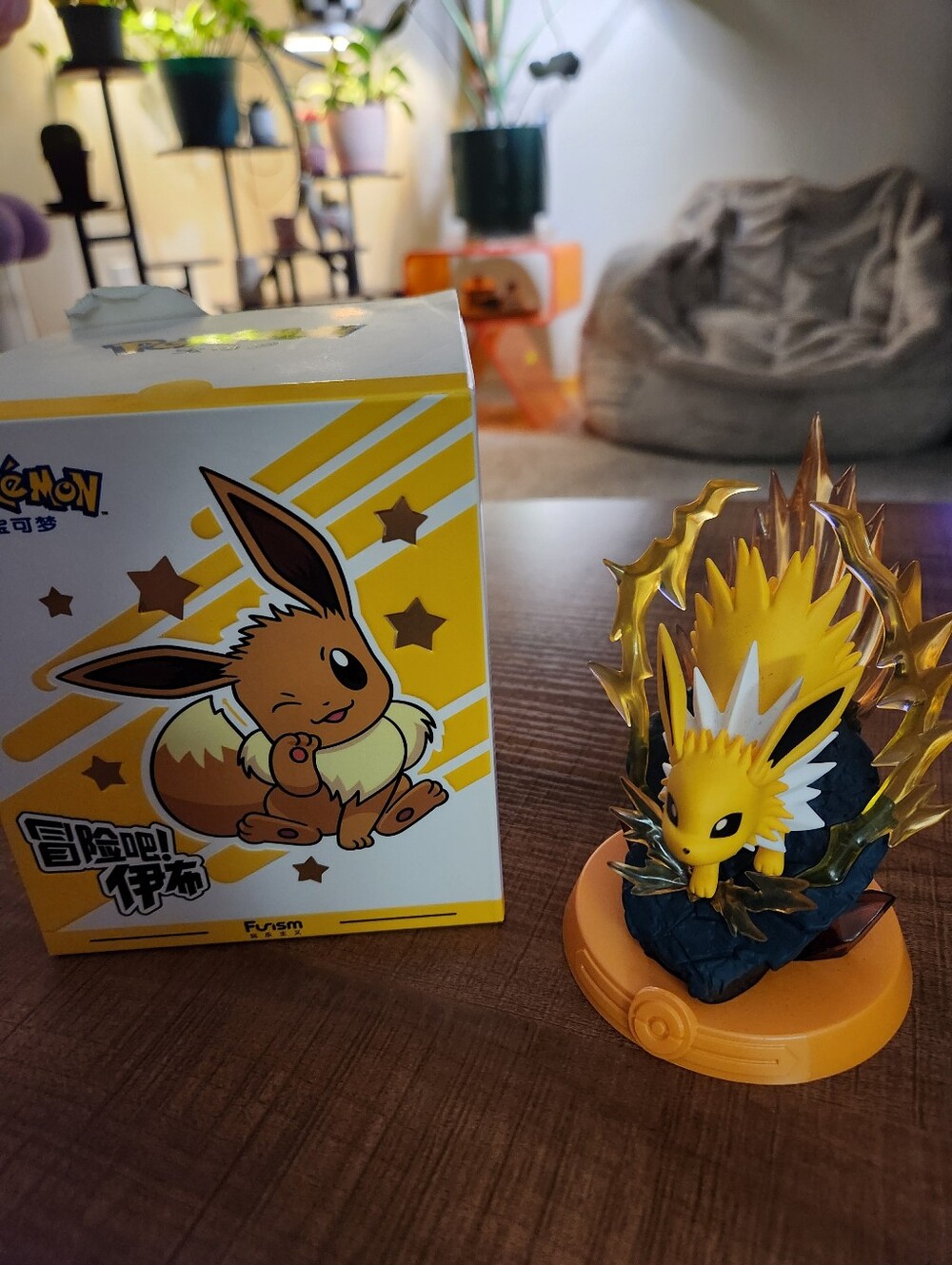 Pokemon Funism Jolteon Figure